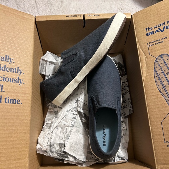 SeaVees Navy Canvas Slip-On Sneakers with White Sole Women’s Size 10 - Picture 2 of 6